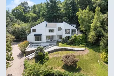 215 Eileen Dr, Cedar Grove, NJ 07009 - Photo 4