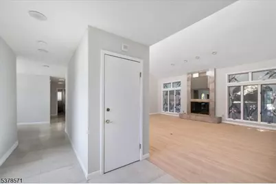 215 Eileen Dr, Cedar Grove, NJ 07009 - Photo 8