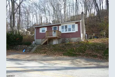 48 E Shore Dr, Vernon, NJ 07462 - Photo 1