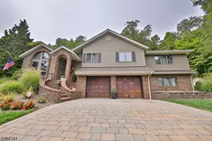 163 Breakneck Rd, Vernon, NJ 07422 - Photo 1