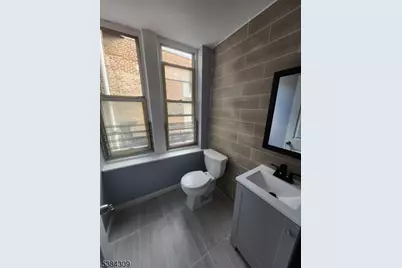 320 S Orange Ave #3W, Newark, NJ 07103 - Photo 8