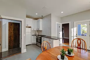 92 Steuben St, East Orange, NJ 07018 - Photo 4