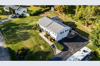 10 Post Pl, West Milford, NJ 07435 - Photo 1