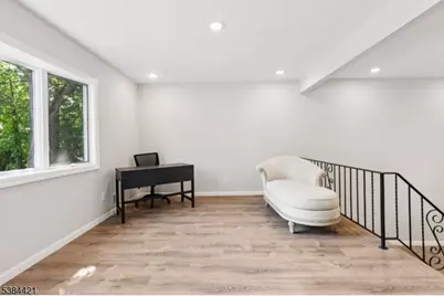 5 Waverly Dr, Edison, NJ 08817 - Photo 4