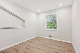 5 Waverly Dr, Edison, NJ 08817 - Photo 20