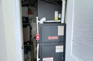 564 Broadway, Newark, NJ 07104 - Photo 8