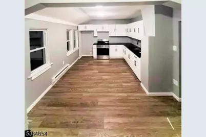 94 Dodd St, East Orange, NJ 07017 - Photo 8