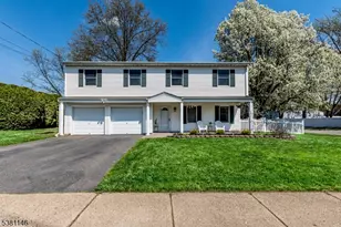 150 Clover Hill Dr, Mount Olive, NJ 07836 - Photo 1