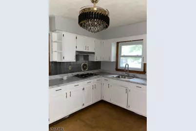 276 E Stearns St, Rahway, NJ 07065 - Photo 2