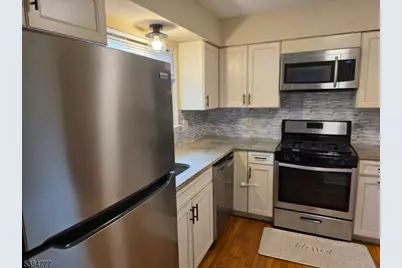 3 Chestnut Ct, High Bridge, NJ 08829 - Photo 2