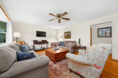 154 Old Croton Rd, Raritan Township, NJ 08822 - Photo 2