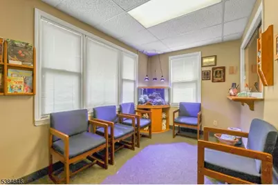 782 Valley Rd, Wayne, NJ 07470 - Photo 10