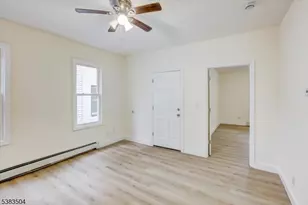 546 Morris St, Orange, NJ 07050 - Photo 4