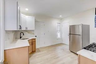 546 Morris St, Orange, NJ 07050 - Photo 12