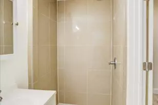 546 Morris St, Orange, NJ 07050 - Photo 16