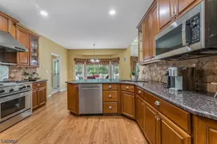 6 Jayne Dr, Lopatcong Township, NJ 08865 - Photo 8