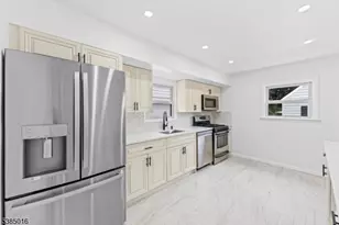 18 Farmingdale Ave, Bloomfield, NJ 07003 - Photo 10