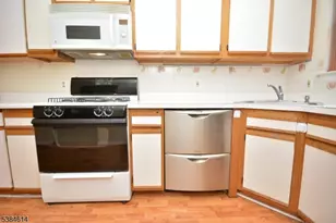 125 Exeter Ct, Piscataway Township, NJ 08854 - Photo 24