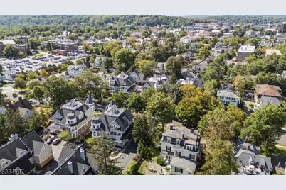 21 Franklin Pl, Morristown, NJ 07960 - Photo 42