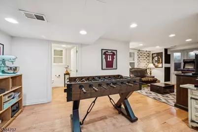 21 Franklin Pl, Morristown, NJ 07960 - Photo 34