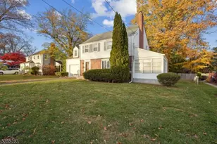 24 Shady Ct, North Plainfield, NJ 07060 - Photo 1