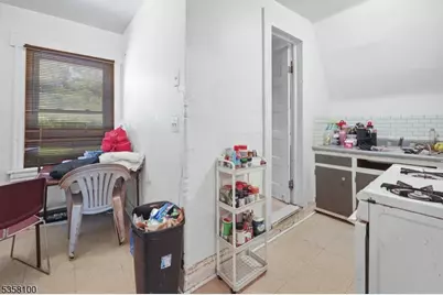 253 S Burnett St, East Orange, NJ 07018 - Photo 8