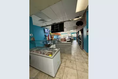 291 N 8th St, Prospect Park, NJ 07508 - Photo 8