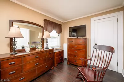 960 Moessner Ave, Union Township, NJ 07083 - Photo 14