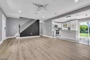 14 Melbourne Ln, Willingboro Twp., NJ 08046 - Photo 6