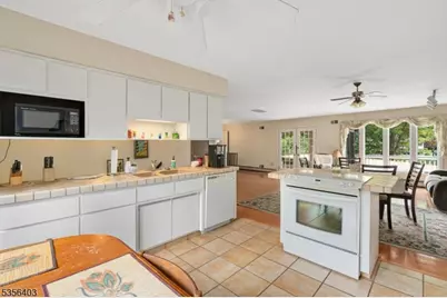 87 Ivy Ln, Bridgewater, NJ 08807 - Photo 10