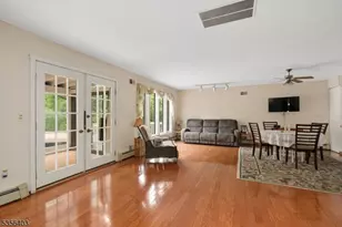 87 Ivy Ln, Bridgewater, NJ 08807 - Photo 6