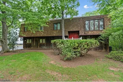 87 Ivy Ln, Bridgewater, NJ 08807 - Photo 2