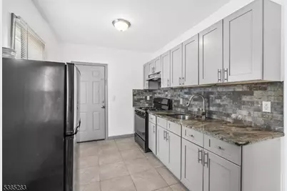 143 Valley Rd Unit #2L, Montclair, NJ 07042 - Photo 8