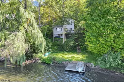 2006 Lakeside Dr, Highland Lakes, NJ 07422 - Photo 40