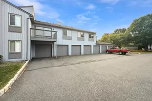 238 Drake Ln, Roxbury Township, NJ 07852 - Photo 8