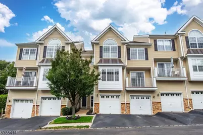 154 Mountainside Dr, Pompton Lakes, NJ 07442 - Photo 1