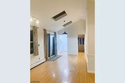 5 Geneva Trl, Hopatcong, NJ 07843 - Photo 4