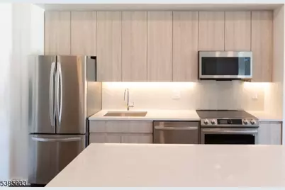 104 Baker St #304, Maplewood Twp., NJ 07040 - Photo 10