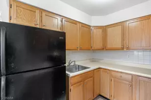 250 Woodcliff Ave, Little Falls Township, NJ 07424 - Photo 12