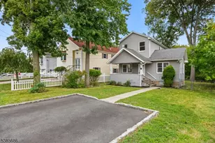 250 Woodcliff Ave, Little Falls Township, NJ 07424 - Photo 4