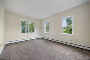 250 Woodcliff Ave, Little Falls Township, NJ 07424 - Photo 10