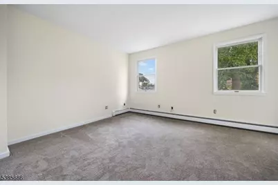 250 Woodcliff Ave, Little Falls Township, NJ 07424 - Photo 18