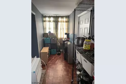 387 Hobart Ave, Haledon, NJ 07508 - Photo 16