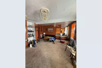 387 Hobart Ave, Haledon, NJ 07508 - Photo 12