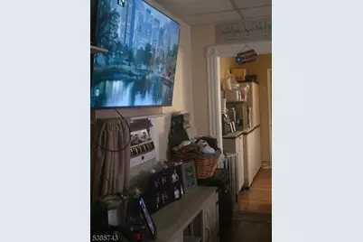 25 Morton Pl, Jersey City, NJ 07305 - Photo 4