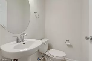 27 Gala Ct, Livingston Twp., NJ 07039 - Photo 10