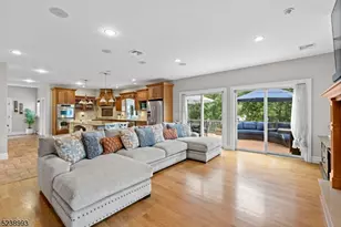 27 Ringwood Ln, West Milford, NJ 07421 - Photo 8