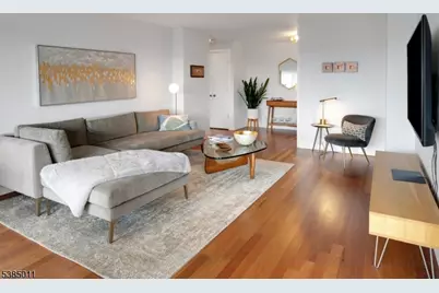 1 Claridge Dr #723, Verona, NJ 07044 - Photo 4