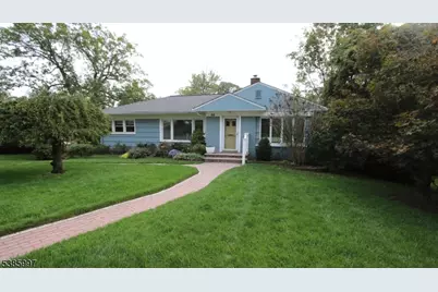 44 Harvey Dr, Summit, NJ 07901 - Photo 1