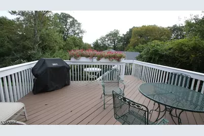 44 Harvey Dr, Summit, NJ 07901 - Photo 10